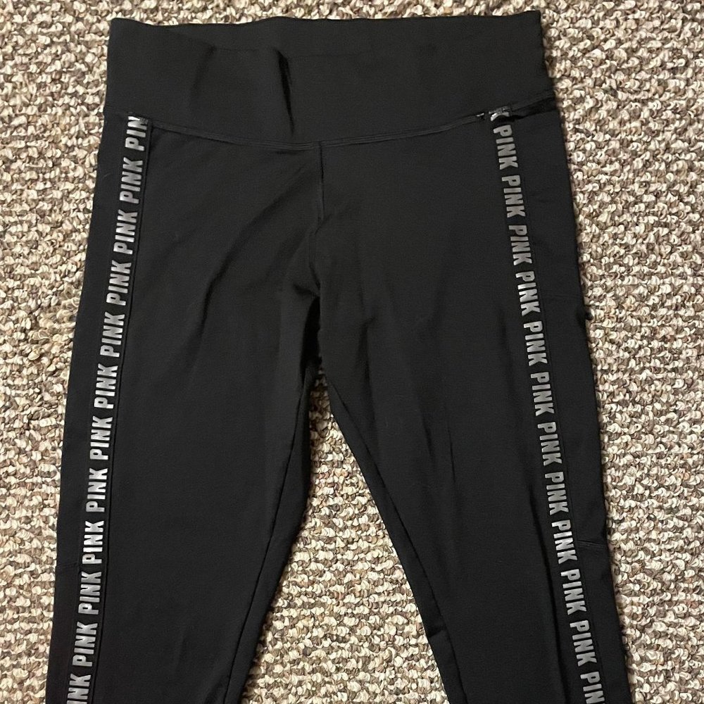 PINK Victoria Secret COZY Size Large Black Yoga Pants Graphic Ankle Length